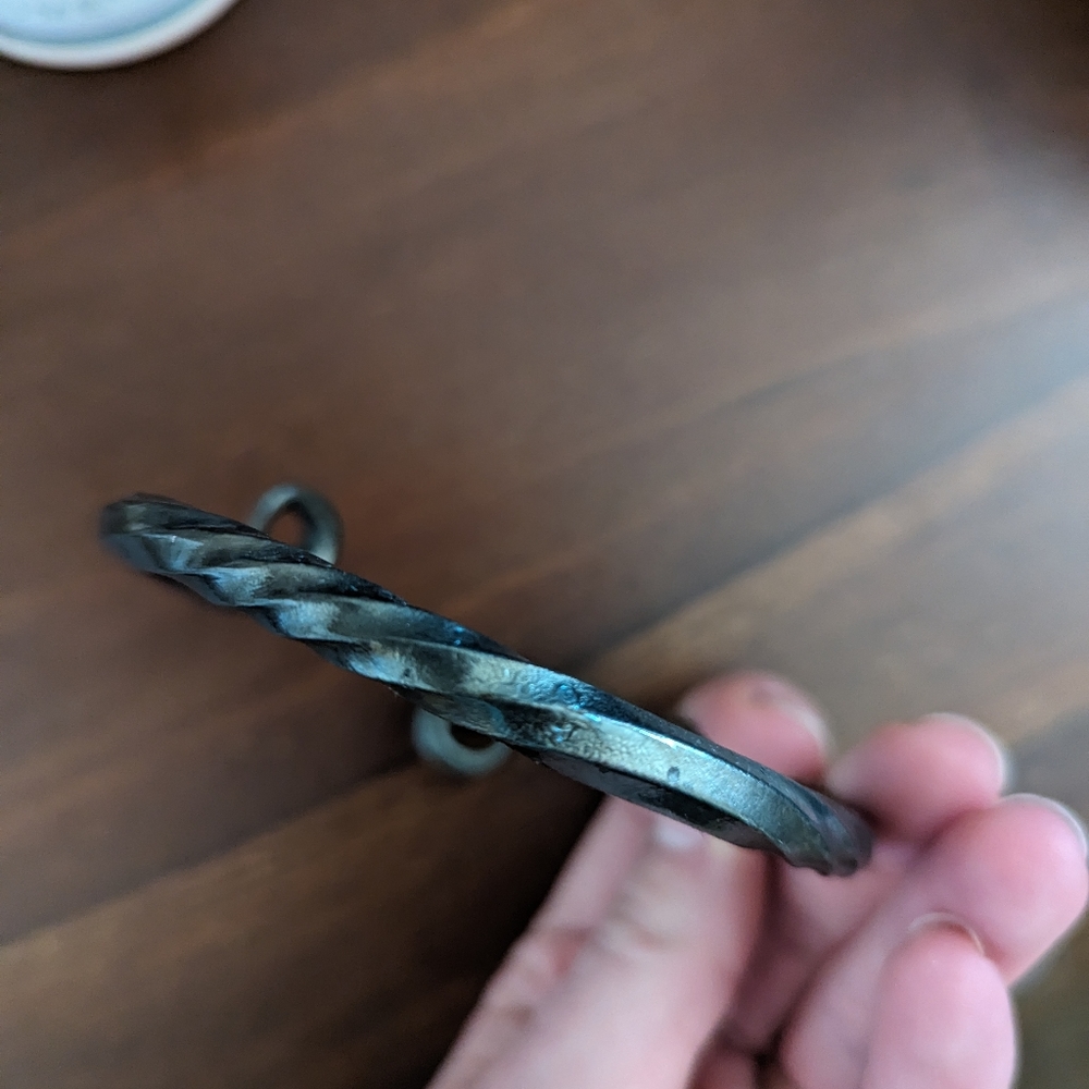 Handmade Iron upper arm bracelet - Picture 3 of 4
